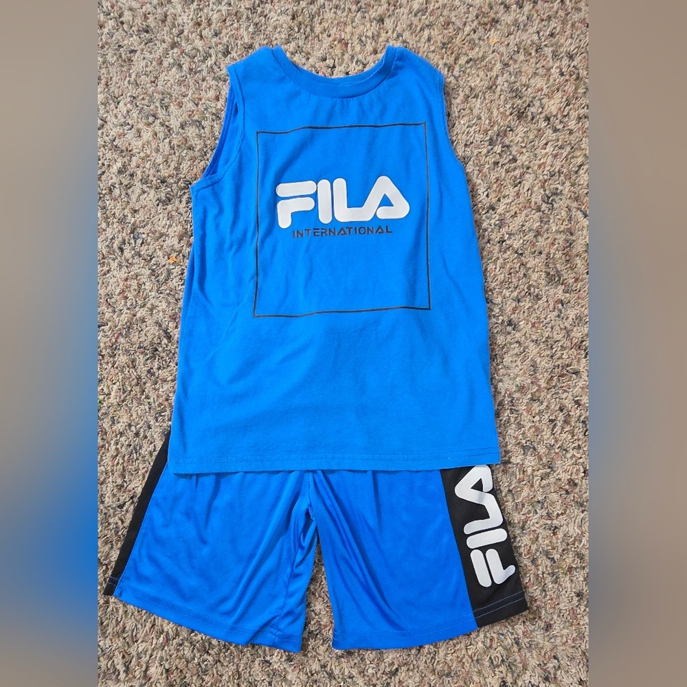 Youth Fila 2 piece set short set sz 8